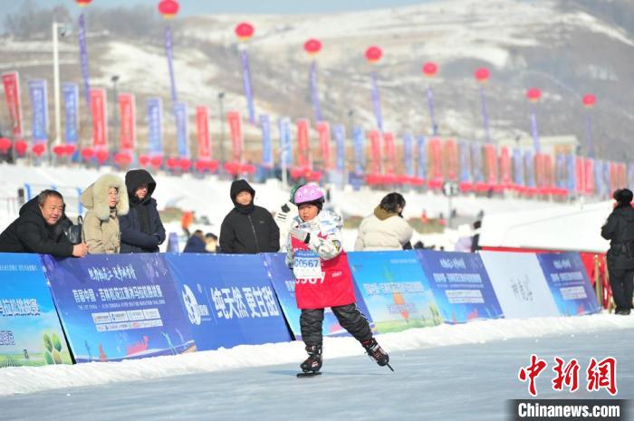 吉林发力校园冰雪运动普及 将建千所冰雪运动特色学校