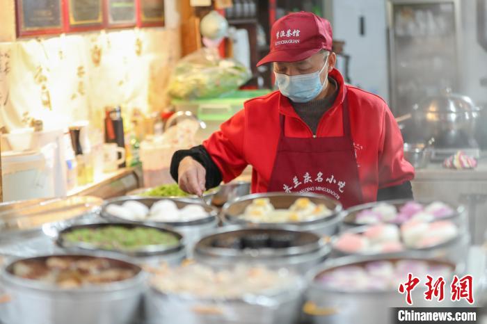 （聚焦中国高质量发展）“江南第一早茶街”吸引八方来客 美食带火乡村文旅