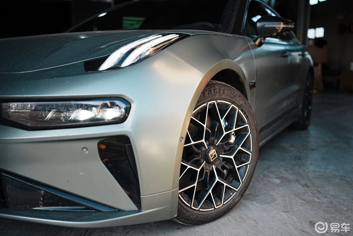 极氪001升级Guard Racing碳陶刹车套装！