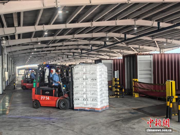 海南封关首日见闻：产业链协同享惠政策红利落地见效,海南封关首日见闻：产业链协同享惠政策红利落地见效