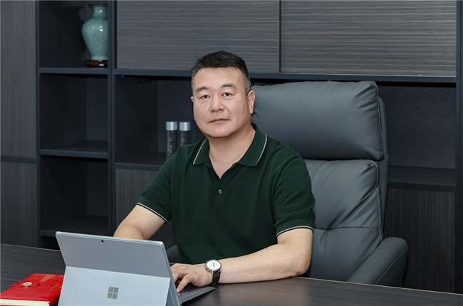 从环保企业到全球低碳科技布局:朱百超如何带领“九昆仑”驶向绿色未来