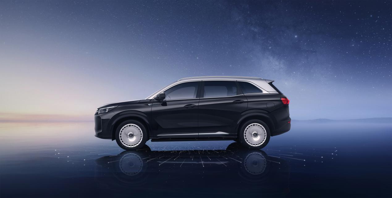 硬杠主流插混SUV,第三代蓝电E5 PLUS强敌本敌!